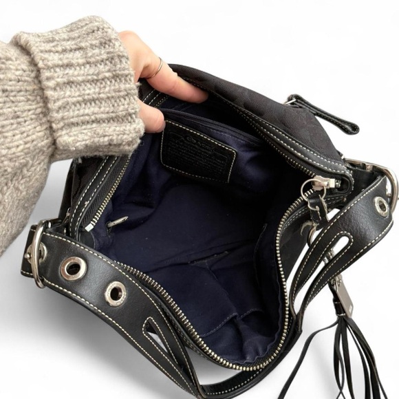 Coach Signature Shoulder Bag Y2K 2000s Black CC 9363 - Picture 7 of 9